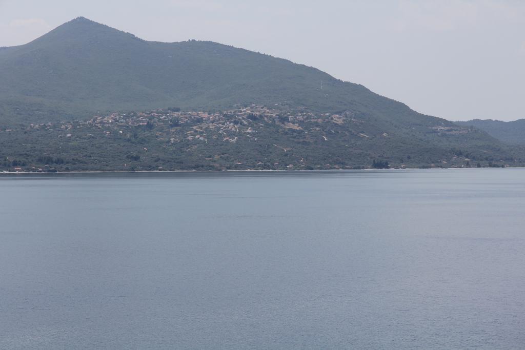 Valkaniotis Apartments لوترا إديبسو المظهر الخارجي الصورة