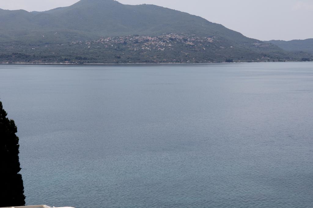 Valkaniotis Apartments لوترا إديبسو المظهر الخارجي الصورة