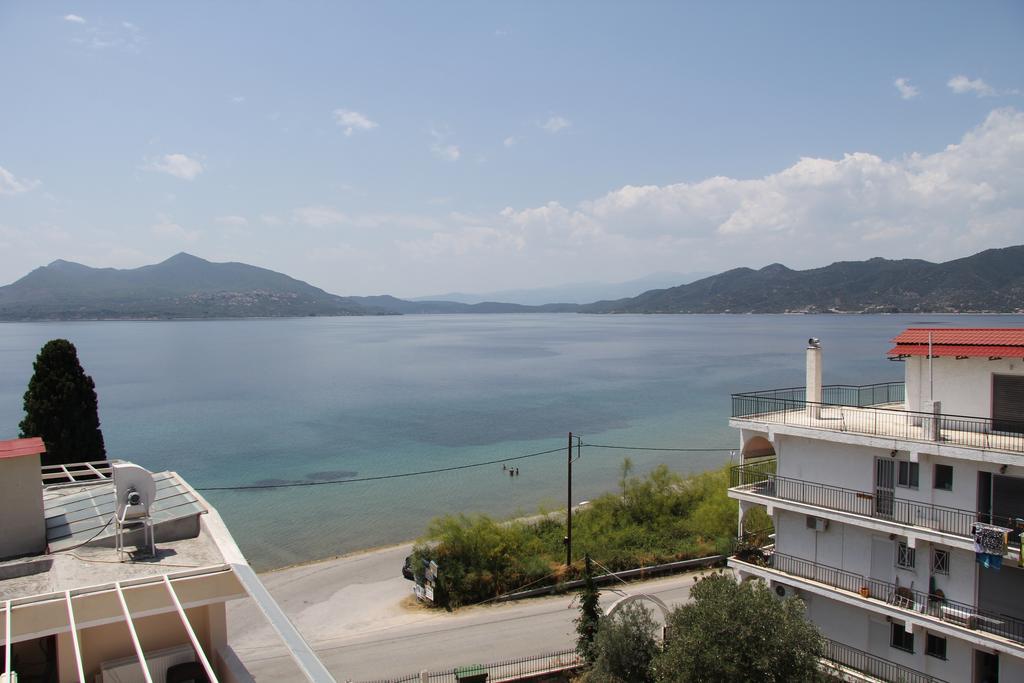 Valkaniotis Apartments لوترا إديبسو المظهر الخارجي الصورة